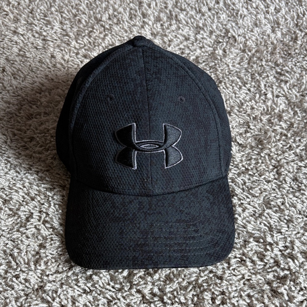 Under Armour Dark Grey Hat!